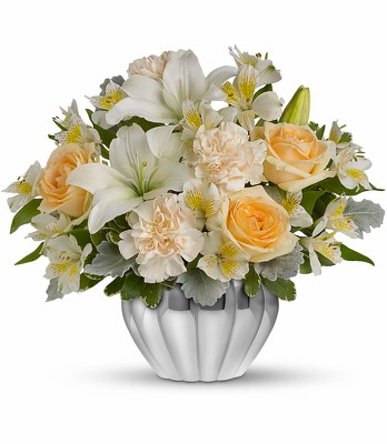 Teleflora's Kiss Me Softly